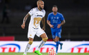 Dani Alves criticó las condiciones en las que juega Pumas. (Foto: Mexsport)