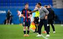 Márquez dandi indicaciones durante el Barcelona Atlétic vs Murcia. (@FCBarcelonaB)