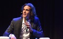 Cavani durante la presentación de los libros. Foto: Twitter Cavani