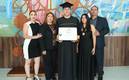 Luis Olivas se graduó como Licenciado en Administración (Foto: Instagram Luis Olivas)