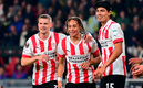 Erick Gutiérrez con el PSV. (AFP)