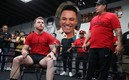 Óscar de la Hoya consideró que es momento de que el Canelo haga unos cambios en su carrera. FOTO: @canelo