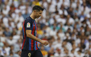 El delantero polaco tuvo un duelo complicado en el Bernabéu. (Reuters)