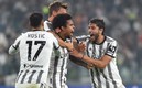 La escuadra de la Juve celebrando el gol (Reuters).