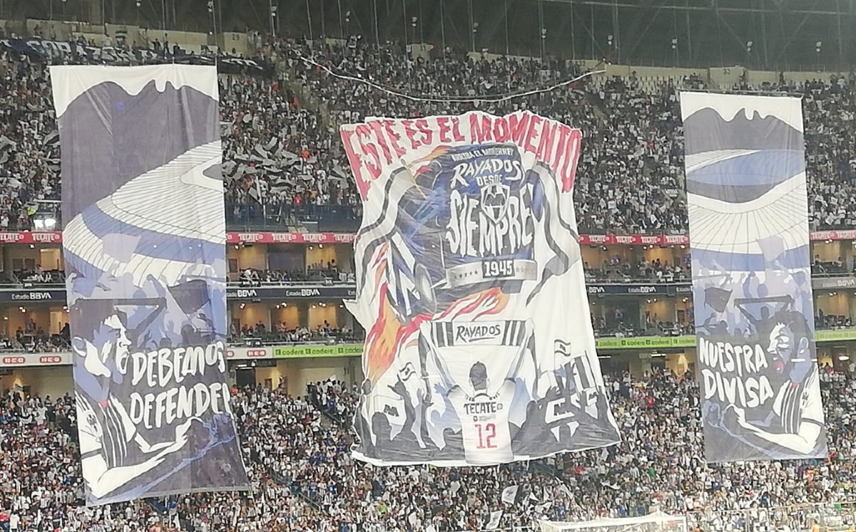 Afición de Rayados confía en remontada y abarrota el Gigante de Acero