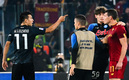 Chucky Lozano desquició a jugadores de Roma. (Foto: AFP)