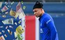 La prensa gala aseguró que Mbappé tendría un salario de 72 mde brutos por temporada (AFP)