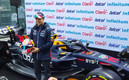 Checo Pérez muestra el casco que usará en el GP de México. (FOTO: Montse Tula)