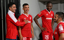 Leo Fernánez y Sinha en el vestidor de Toluca. (FOTO: Imago7)