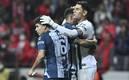 Óscar Ustari detuvo el penal de Leo Fernández (Imago7)