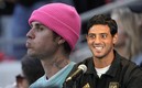 Justin Bieber y Carlos Vela (Reuters).