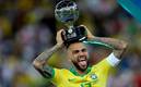 Dani Alves jugará con los Pumas de la UNAM. Foto: EFE