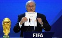 Blatter repartió culpas por elegir Qatar.