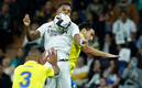 Rodrygo se llevó un puñetazo. (Foto: EFE)