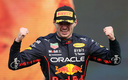 Verstappen celebrando su victoria 14 en México. (Reuters)