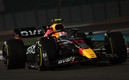 Checo, durante las prácticas del viernes en el GP e Abu Dhabi. Foto: (EFE)