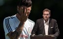 Miguel Layún y David Faitelson se cruzaron en las redes sociales. (Imago7)