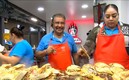 Don Salvador quiere que México llegue al quinto partido para regalar 300 tortas. Foto: (Especial)