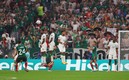 Chávez sacó un soberbio remate que se clavó en el ángulo para el 2-0. Foto: (Reuters)