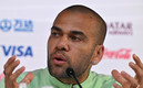 Dani Alves en conferencia de prensa. (FOTO: AFP)