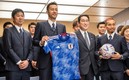 El primer ministro de Japón, Fumio Kishida, recibió a la selección nipona mundialista | AFP
