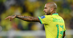 Dani Alves es señalado por la prensa brasileña. (Foto: Reuters)