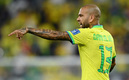 Dani Alves es señalado por la prensa brasileña. (Foto: Reuters)