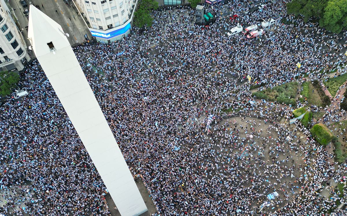 Así lució el Obelisco en Argentina tras el pase a la Final del Mundial