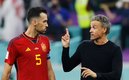 Sergio Busquets con Luis Enrique en Qatar 2022. (FOTO: AFP)