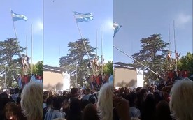 El aficionado al momento de caer también dejó a varios lesionados. Foto: (Especial)