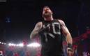 Kevin Owens salió con la mano en alto en Monday Night RAW (Captura)