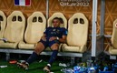 Mbappé acabó destrozado en la banca tras caer en la Final de Qatar 2022. Foto: (Especial)