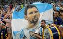 La afición argentina idolatra a Messi (AFP)