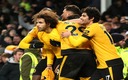 Los jugadores del Wolverhampton celebrando el gol decisivo. (Reuters)