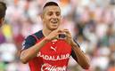 Roberto Alvarado ya entrena a la par de sus compañeros con Chivas (Mexsport)