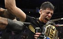 El luchador mexicano, eufórico, ras ganar el título de peso mosca en 2021. Foto: (Especial)