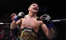 Brandon Moreno, luciendo su nuevo cinto de Campeón Mosca UFC | @UFCEspanol