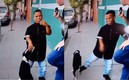 Medio Metro pateó a un perro durante una entrevista. Foto: (Especial)