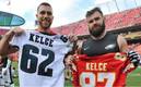 Los hermanos Kelce se enfrentarán en el Super Bowl LVII (AP)