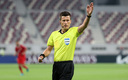 Un arbitro puede llegar a ganar millones en Europa FOTO: AFP