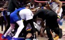Así fue la pelea en el duelo de la NBA. (Foto: captura de pantalla)