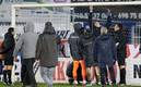 El partido del AEK Atenas ante Atromitos fue suspendido por una diferencia de alturas entre las porterías (Foto: Twitter @AEK_FC_OFFICIAL)