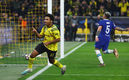 Adeyemi celebra el gol en los Octavos de Final de la Champions ante Chelsea Foto: Reuters