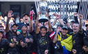 Carlos Vela alza la MLS Cup como capitán de LAFC. (Foto: EFE)