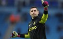 Dibu Martínez con Aston Villa en la Premier League. (Reuters)