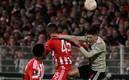 El Ajax de los mexicanos Edson Álvarez y Jorge Sánchez fue eliminado de la Europa League (AFP)