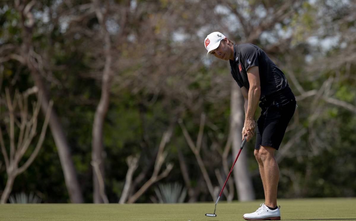 Carlos Ortiz durante el tercer día de actividad en Liv Golf México (Mexsport)
