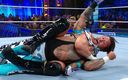 Rey Mysterio no pudo contra Kross. (WWE)