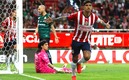 Pocho Guzmán hizo el 1-0 para el Guadalajara | Imago 7