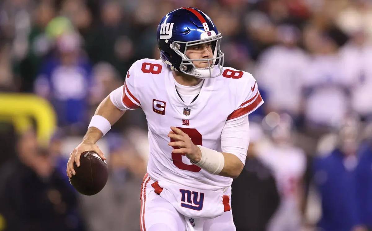 Daniel Jones alarga contrato con Giants por 4 años y ¡160 MDD!